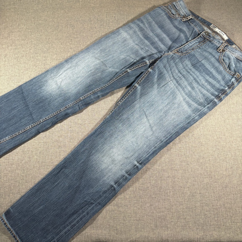 BKE Ryan Straight Leg Jeans Mens 34x32 Blue Medium Wash Whiskered Denim